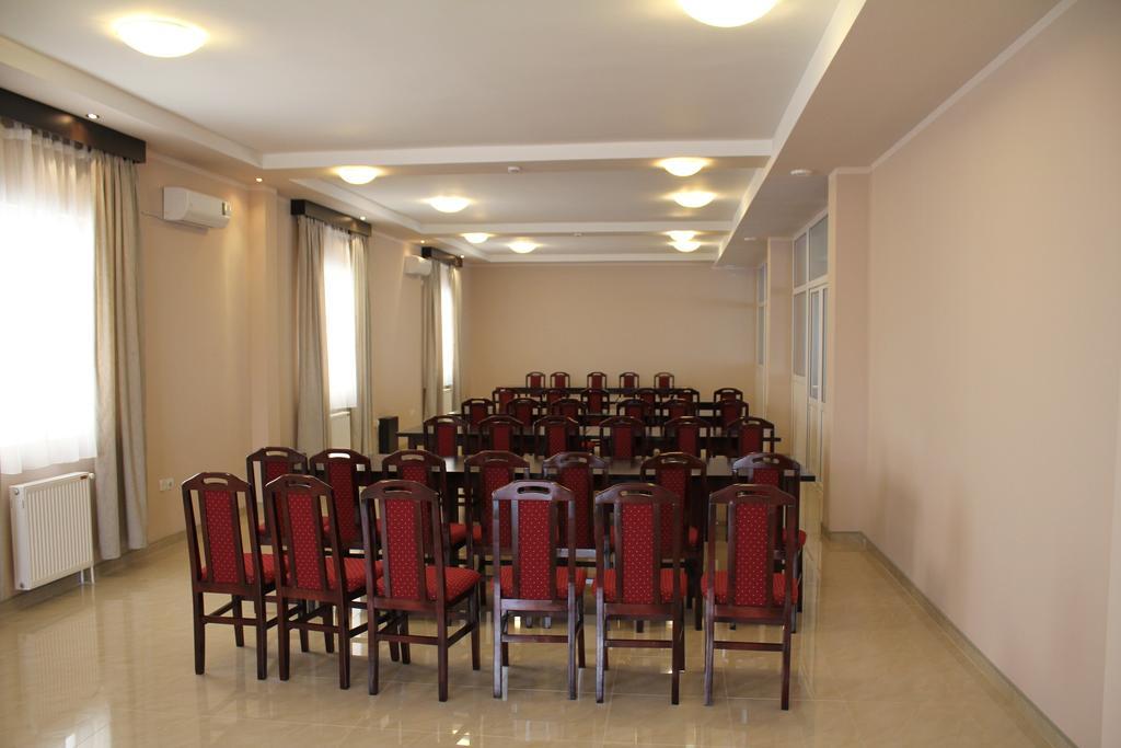 Hotel Feniks Požarevac المظهر الخارجي الصورة