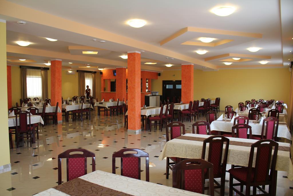 Hotel Feniks Požarevac المظهر الخارجي الصورة