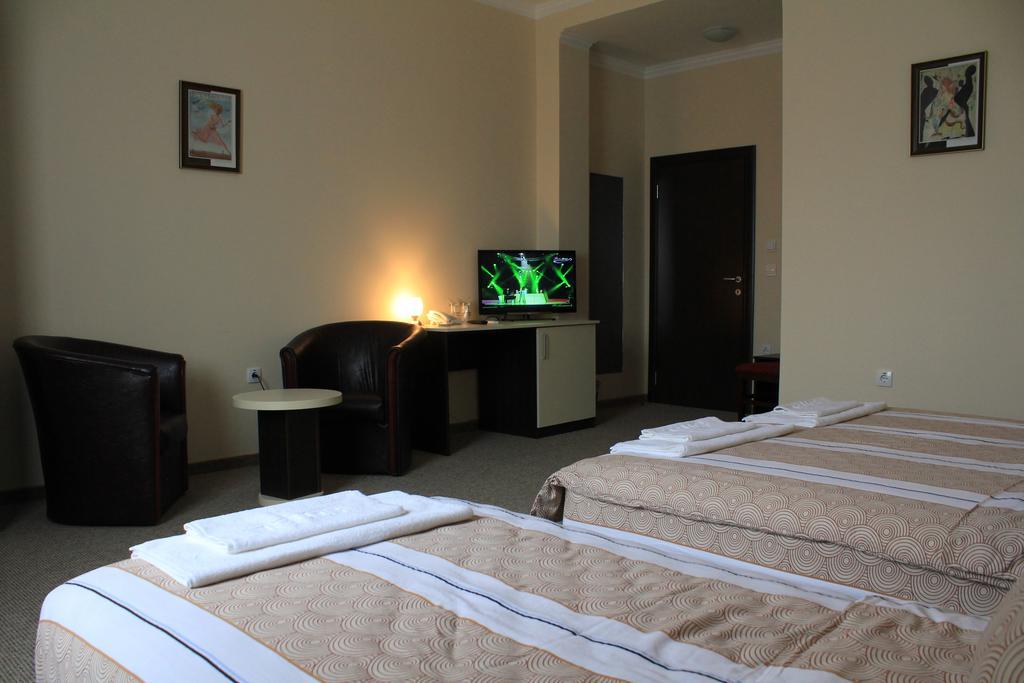 Hotel Feniks Požarevac الغرفة الصورة